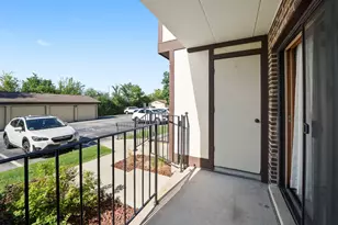 10512 Ridge Cove Dr, Chicago Ridge, IL 60415 - Photo 17