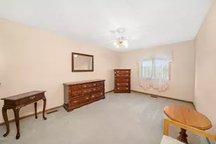 10512 Ridge Cove Dr, Chicago Ridge, IL 60415 - Photo 7