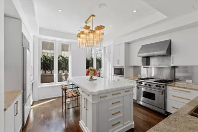 159 E Walton Place #11F, Chicago, IL 60611 - Photo 9