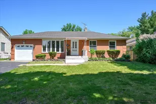 215 S Forest Ave, Palatine, IL 60074 - Photo 1