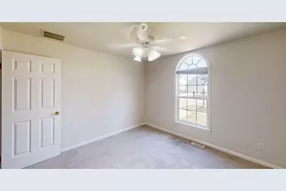 615 Erin Drive, Champaign, IL 61822 - Photo 27