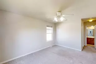 615 Erin Dr, Champaign, IL 61822 - Photo 13