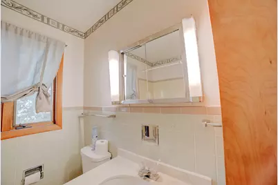 911 E Locust Street, Watseka, IL 60970 - Photo 27