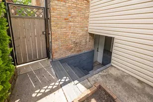 1329 Wisconsin Ave, Berwyn, IL 60402 - Photo 37