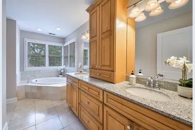 360 N Main Street, Glen Ellyn, IL 60137 - Photo 17