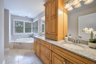 360 N Main St, Glen Ellyn, IL 60137 - Photo 17