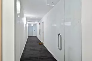 9725 Woods Dr, Skokie, IL 60077 - Photo 25