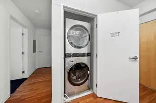 9725 Woods Dr, Skokie, IL 60077 - Photo 23