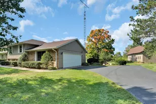 3303 Vermont Rd, Woodstock, IL 60098 - Photo 3