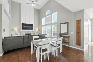 26 N Berkshire Ln, Round Lake, IL 60073 - Photo 11