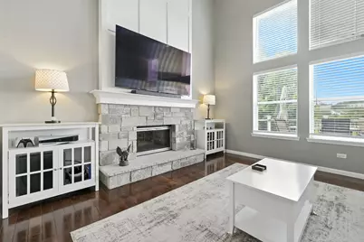 26 N Berkshire Lane, Round Lake, IL 60073 - Photo 9