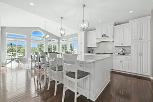 26 N Berkshire Ln, Round Lake, IL 60073 - Photo 5