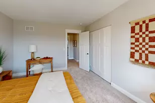 636 Slate Run, Elgin, IL 60124 - Photo 33