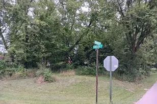 40472 N Donald Dr, Antioch, IL 60002 - Photo 1