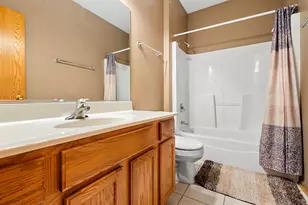 9411 Albany Ct, Orland Park, IL 60467 - Photo 9