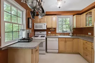 9014 W 123rd St, Palos Park, IL 60464 - Photo 5