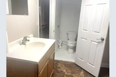 1415 Plain Street, Peru, IL 61354 - Photo 13