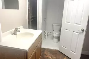 1415 Plain St, Peru, IL 61354 - Photo 13