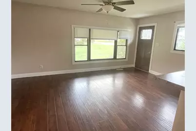 1415 Plain Street, Peru, IL 61354 - Photo 3