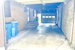 1415 Plain St, Peru, IL 61354 - Photo 15