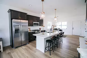 2039 Isabella Ln, Minooka, IL 60447 - Photo 3