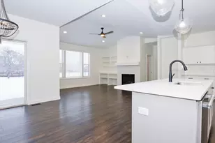 2935 Glendale Ln, Normal, IL 61761 - Photo 11