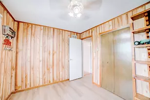 204 Kellerhal Dr, Cissna Park, IL 60924 - Photo 35