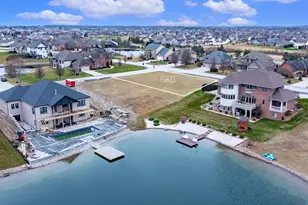 8130 Lakeview Ct, Winfield, IN 46307 - Photo 11