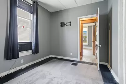 603 W Oakland Avenue, Bloomington, IL 61701 - Photo 13