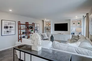 428 Collingwood Rd, South Elgin, IL 60177 - Photo 7