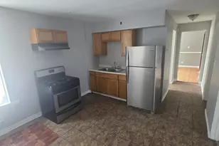 124 E 110th St, Chicago, IL 60628 - Photo 5