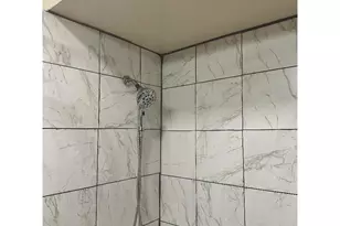 19208 Pine Dr, Country Club Hills, IL 60478 - Photo 15