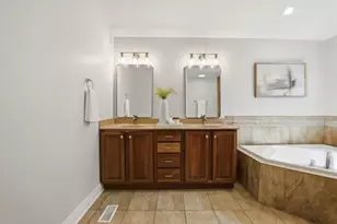 1415 S Addison Ave, Lombard, IL 60148 - Photo 25