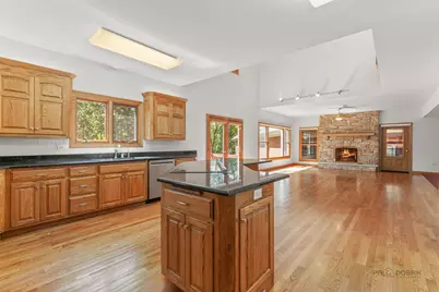 28232 N Gilmer Road, Mundelein, IL 60060 - Photo 21