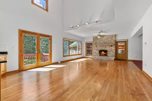 28232 N Gilmer Rd, Mundelein, IL 60060 - Photo 17