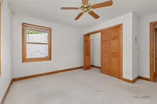 28232 N Gilmer Rd, Mundelein, IL 60060 - Photo 35