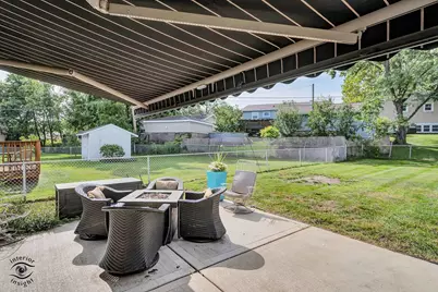 8838 Oakwood Drive, Hickory Hills, IL 60457 - Photo 27