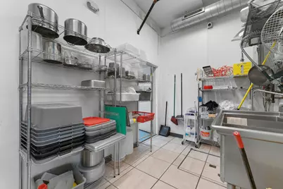 7441 Madison Street, Forest Park, IL 60130 - Photo 13