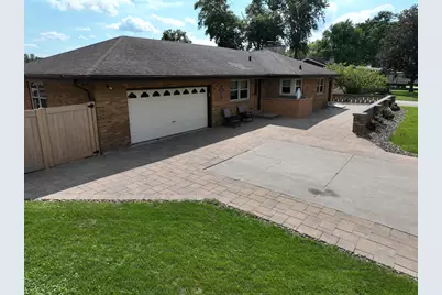 378 Oakwood Drive, Crete, IL 60417 - Photo 7