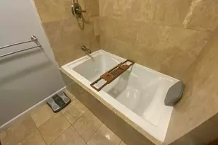 378 Oakwood Dr, Crete, IL 60417 - Photo 57