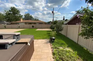 378 Oakwood Dr, Crete, IL 60417 - Photo 19