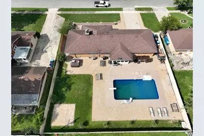 378 Oakwood Drive, Crete, IL 60417 - Photo 3