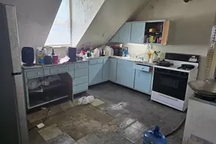 4923 N Pulaski Rd, Chicago, IL 60630 - Photo 9