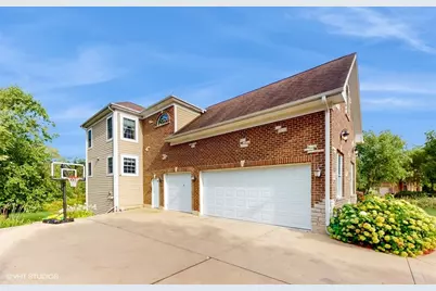 7230 Bonnie Drive, Lakewood, IL 60014 - Photo 9