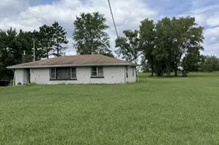 12877 E 2110 Rd S, Pembroke Twp, IL 60958 - Photo 3