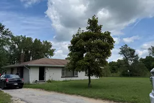 12877 E 2110 Rd S, Pembroke Twp, IL 60958 - Photo 9