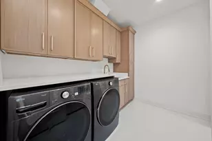 15W670 83rd St, Burr Ridge, IL 60527 - Photo 65