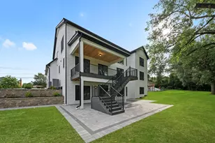 15W670 83rd St, Burr Ridge, IL 60527 - Photo 5