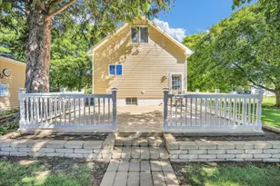 221 E 5th Ave, Rankin, IL 60960 - Photo 33