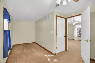 221 E 5th Avenue, Rankin, IL 60960 - Photo 7